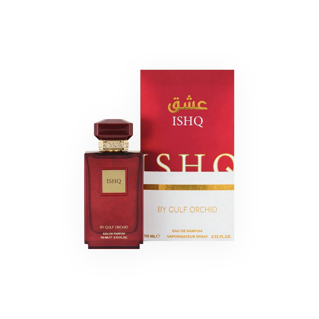 L'élégance du rouge profond combinée à des touches dorées confère à cette fragrance un caractère passionné et raffiné. Le flacon, avec ses lignes droites et son capuchon facetté, évoque la puissance et l'intensité, tandis que la boîte joue sur un contraste saisissant entre le rouge et le blanc, sublimé par des accents dorés ornés de motifs délicats. Le nom "ISHQ" inscrit en lettres capitales et en calligraphie arabe ajoute une touche d'exotisme et de mystère.