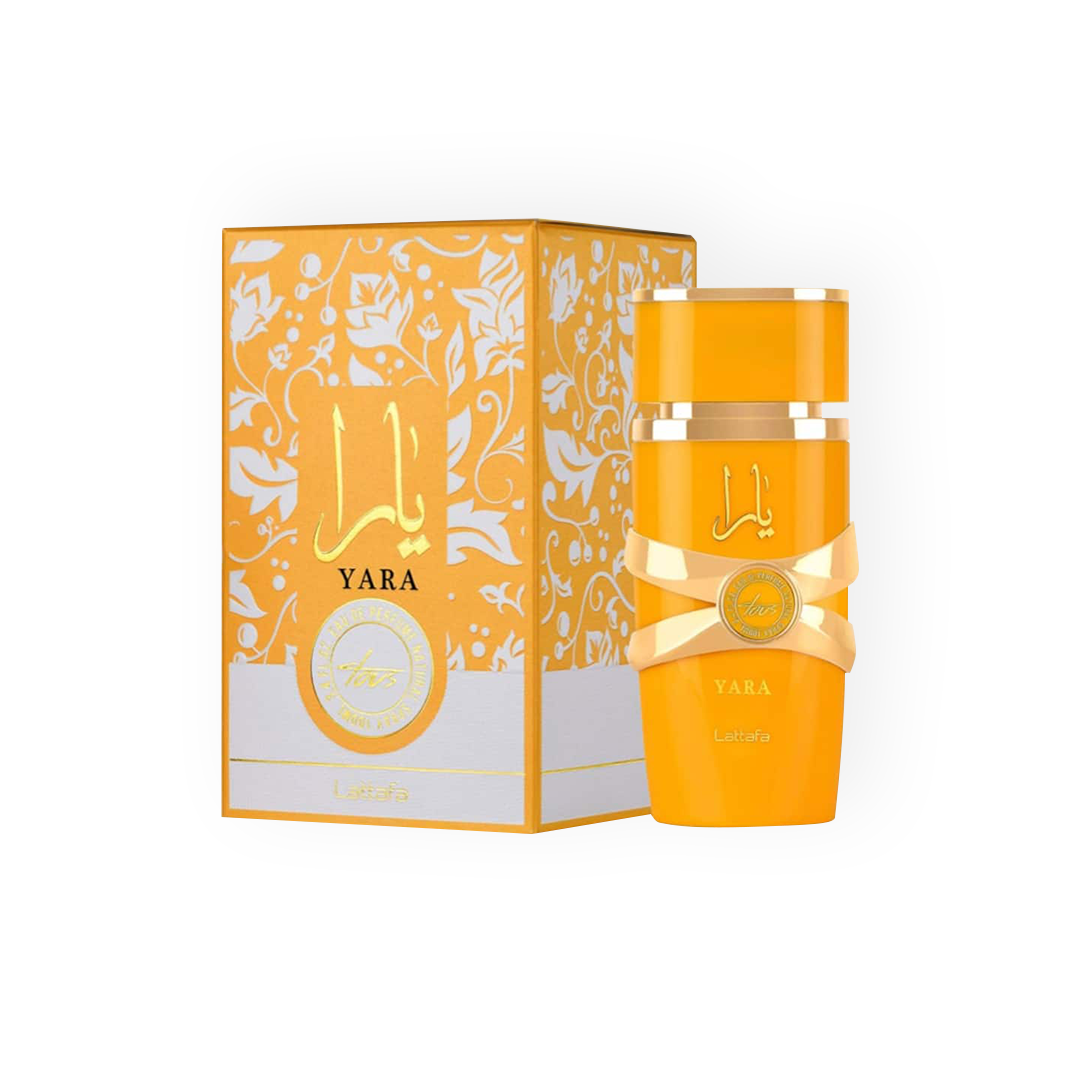 Packshot du parfum Yara Tous 100 ml par Lattafa, mettant en avant une bouteille jaune vif avec des détails dorés, accompagnée d'une boîte aux motifs floraux blancs et dorés, symbolisant l'élégance et la modernité.